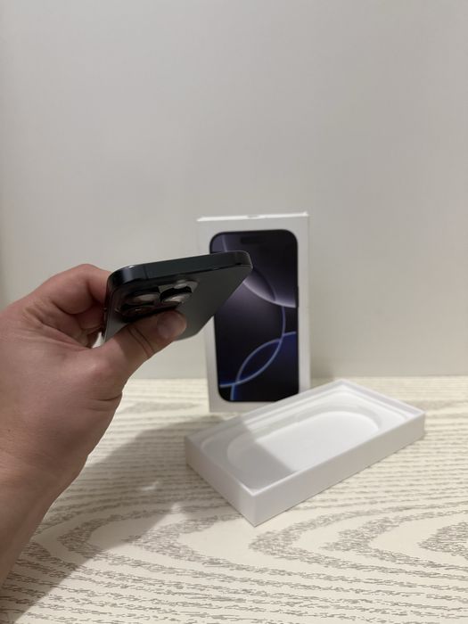 Iphone 16 Pro 256 gb Black Titanium