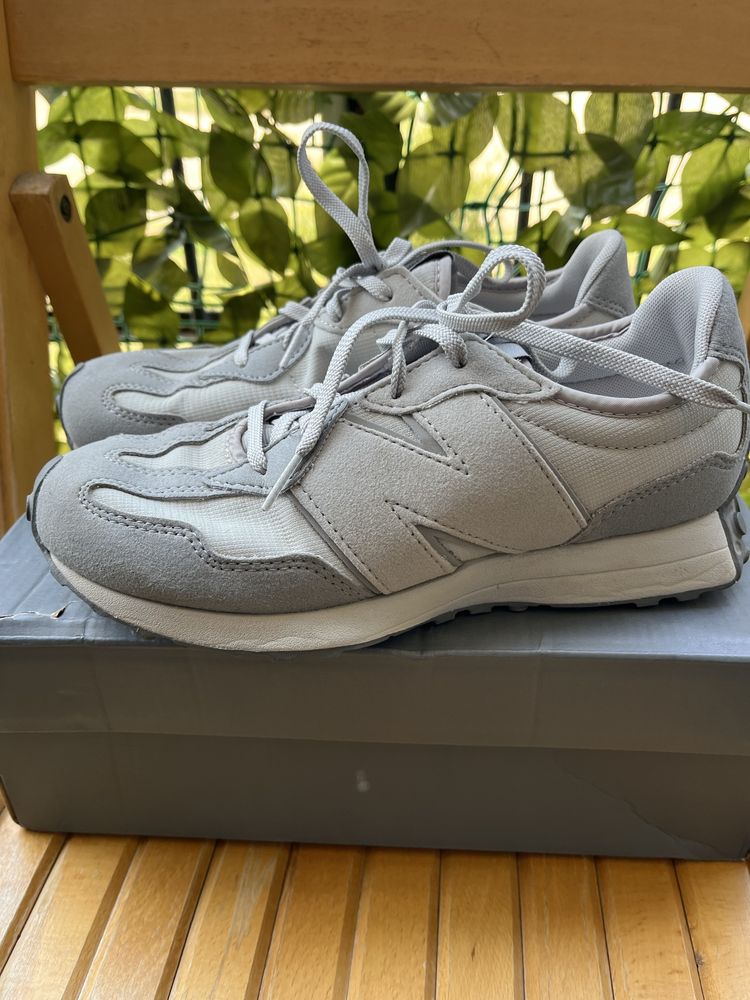 Оригинални маратонки New balance 327