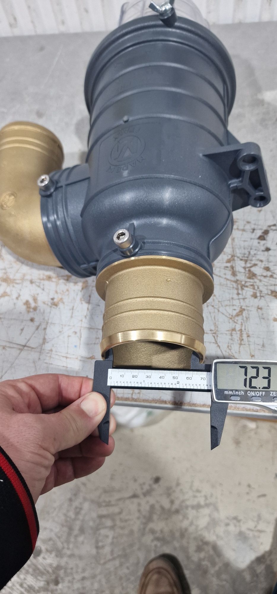Separator preaplin sifon fi80 vidanja cu bila pret 990 lei se poate tr