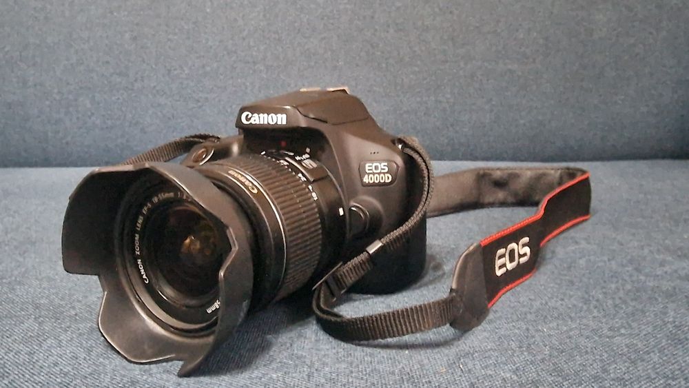 Camera CANON 4000D + obiectiv Canon 18-55 f3.5-5.6