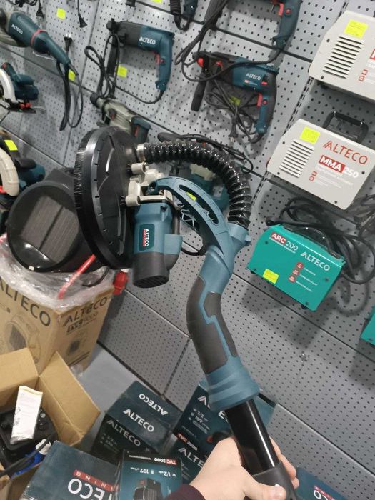 Шлифмашина для стен ALTECO DWC 600