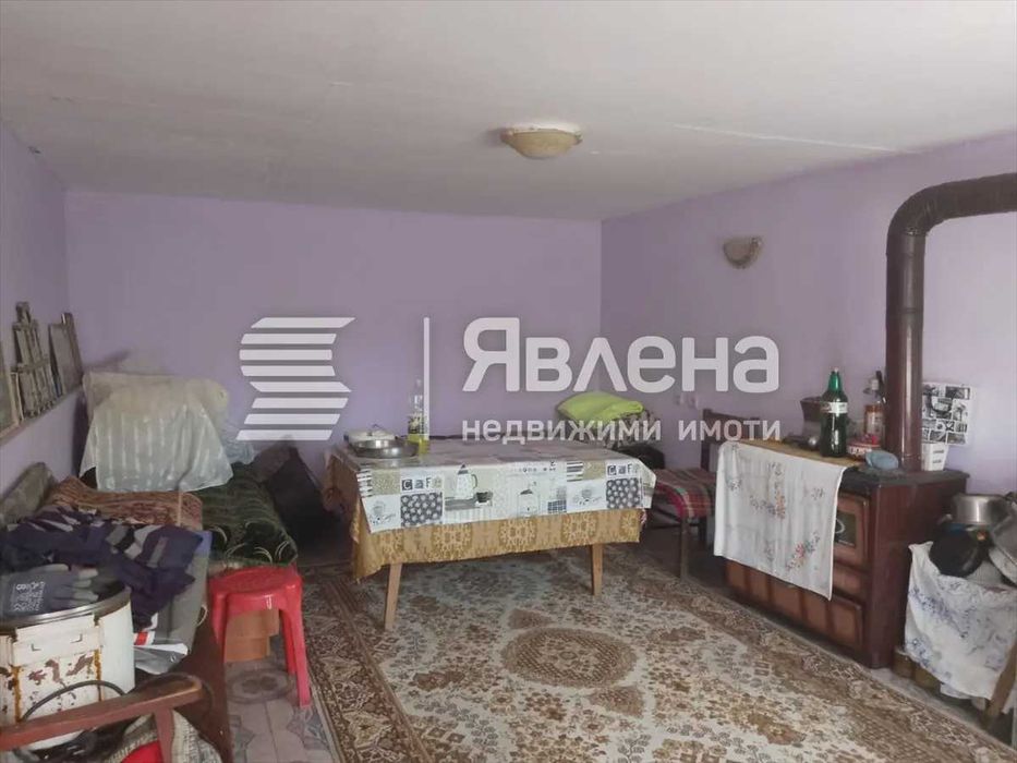 Продава къща с.Винарско/Бургас