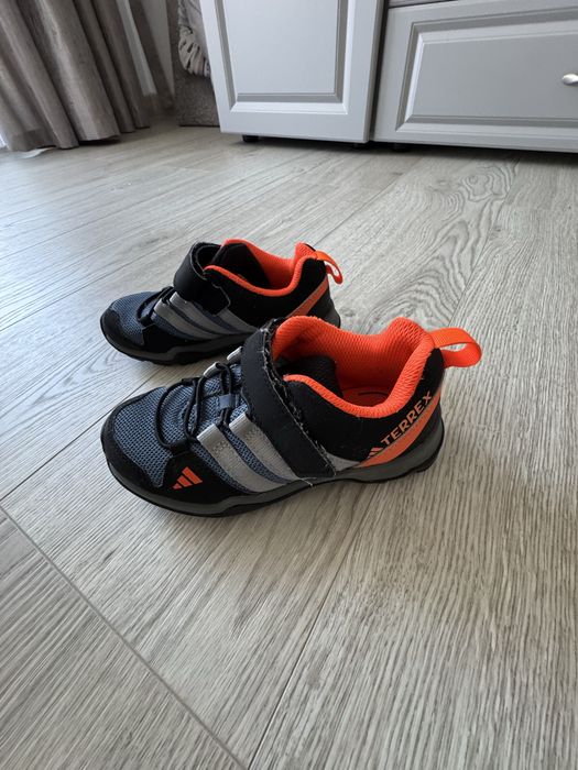 Incaltaminte drumetie adidas terrex copii baieti marime 28
