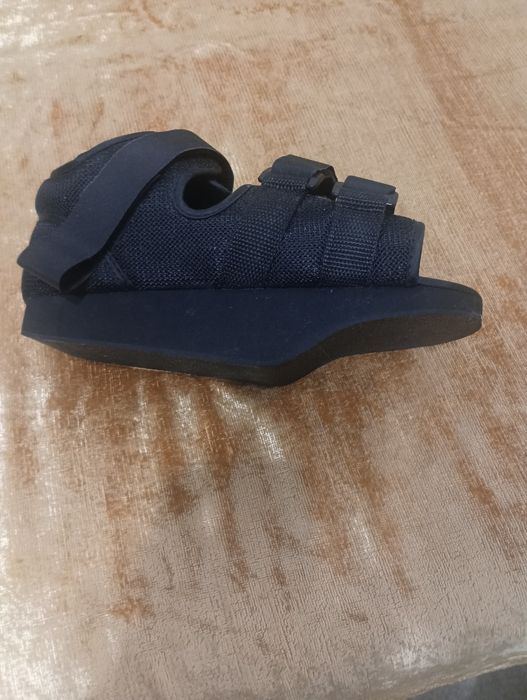 Постоперативна обувка - Qmed