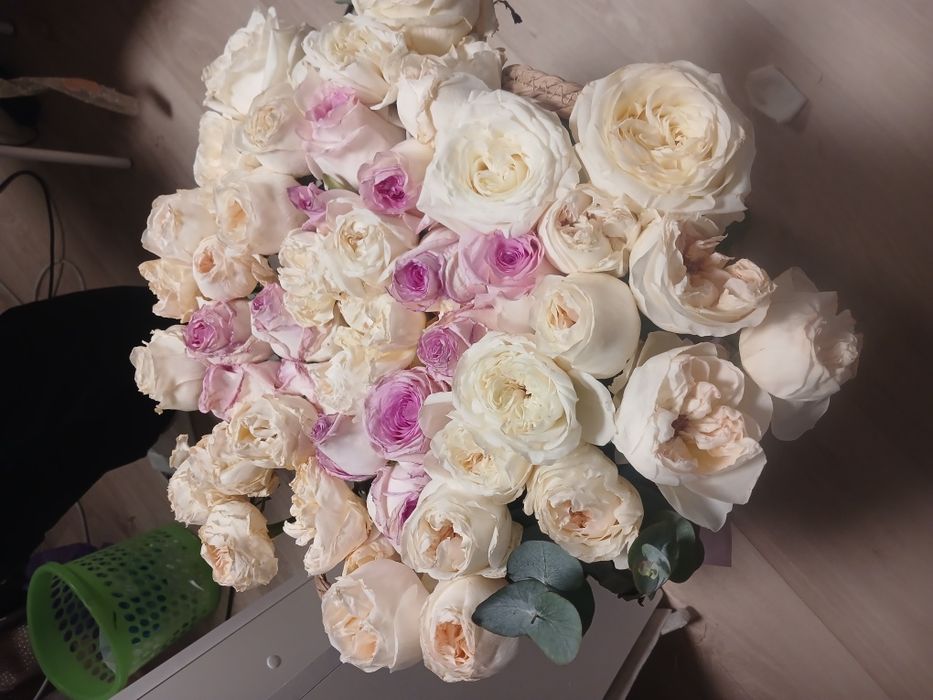 Букет роз в хорошем состоянии