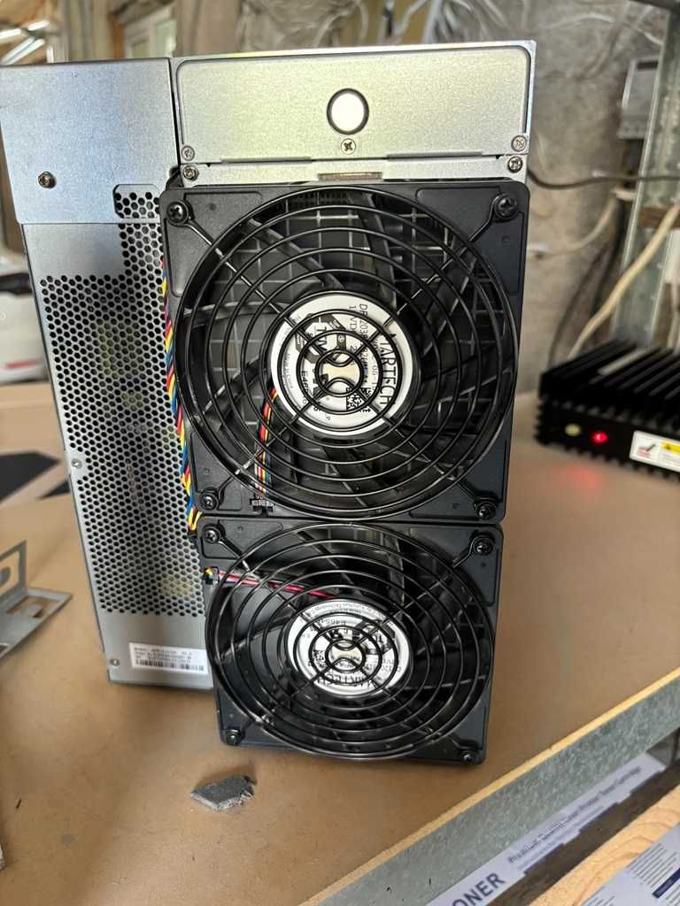 Bitmain Antminer E9 майнер за ETC , ETHW