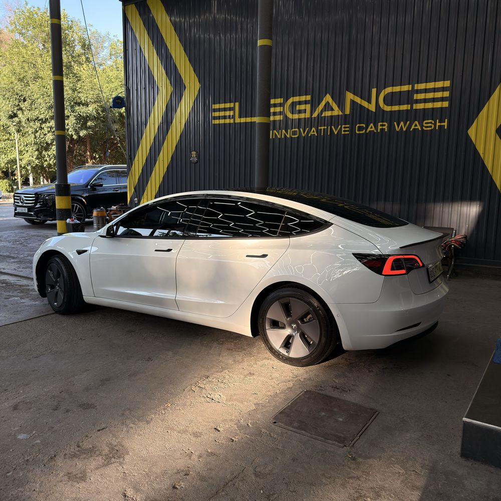 Tesla model 3 american standart