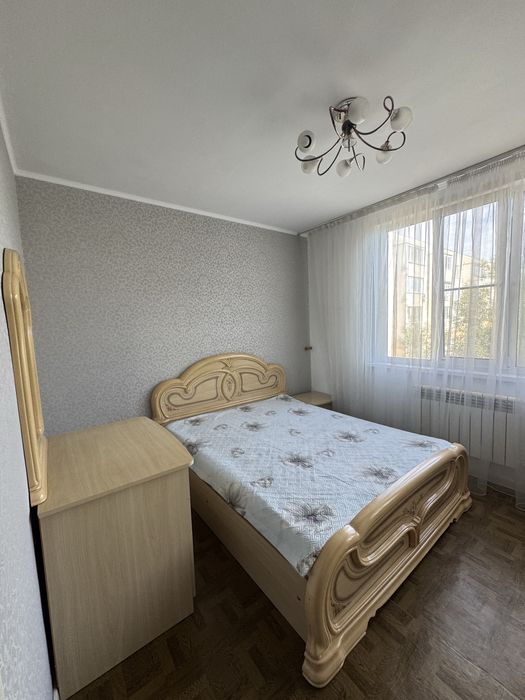 Сдается 2ком квартира в 4 микрорайоне, 7 этаж, лифт работает