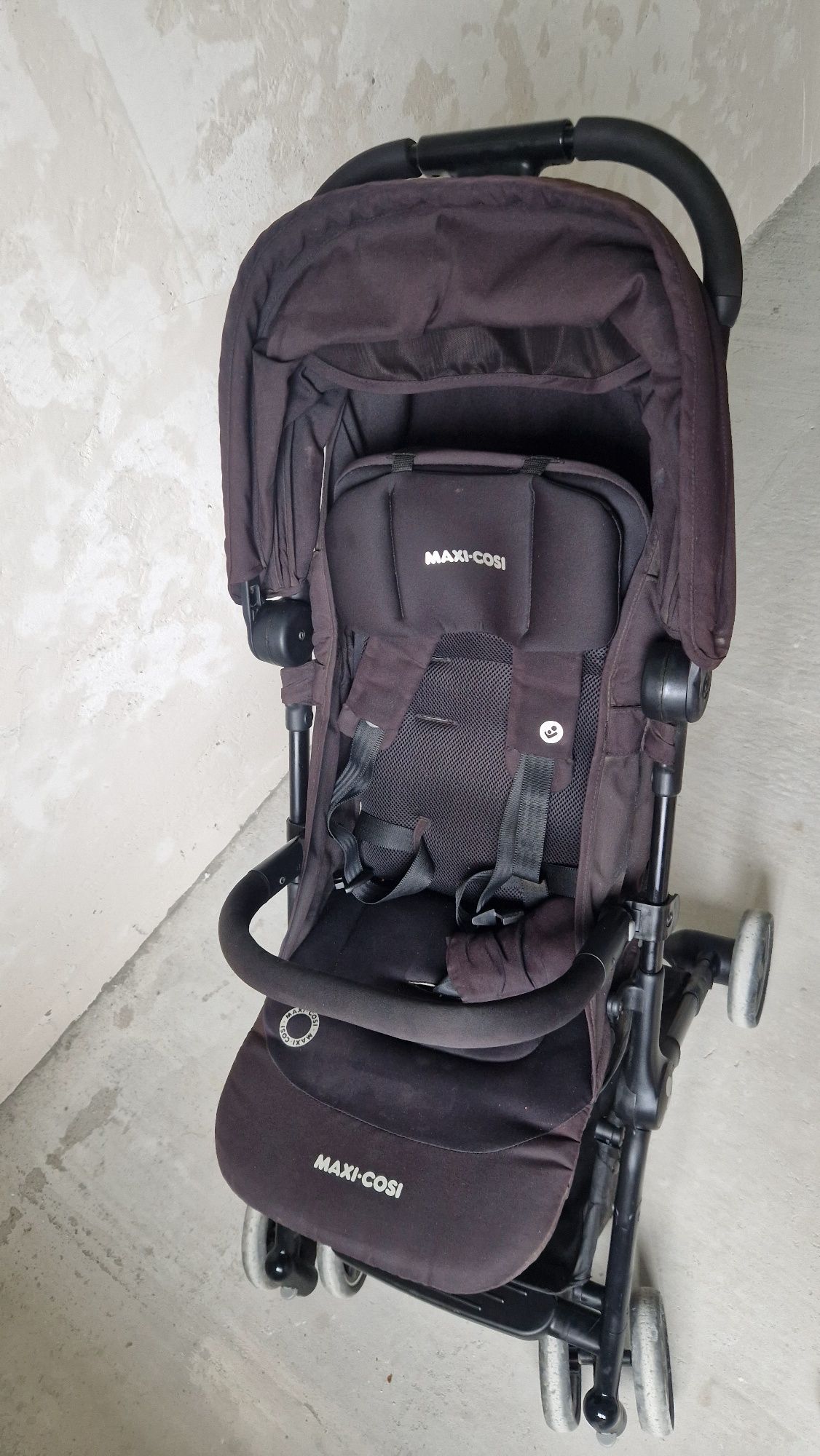 Carut Maxi-Cosi Lara 2 Essential black