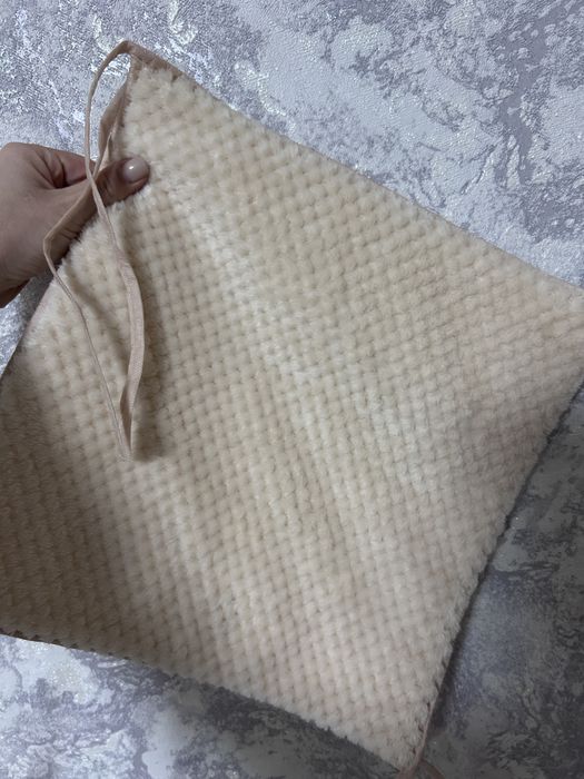 Продам натабуретники (сидушки на табуретки, стулья)