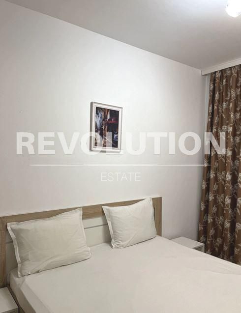 Двустаен апартамент в района на м-т Ален мак!