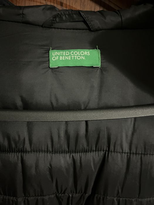 Две черни якета Benneton и Reserved