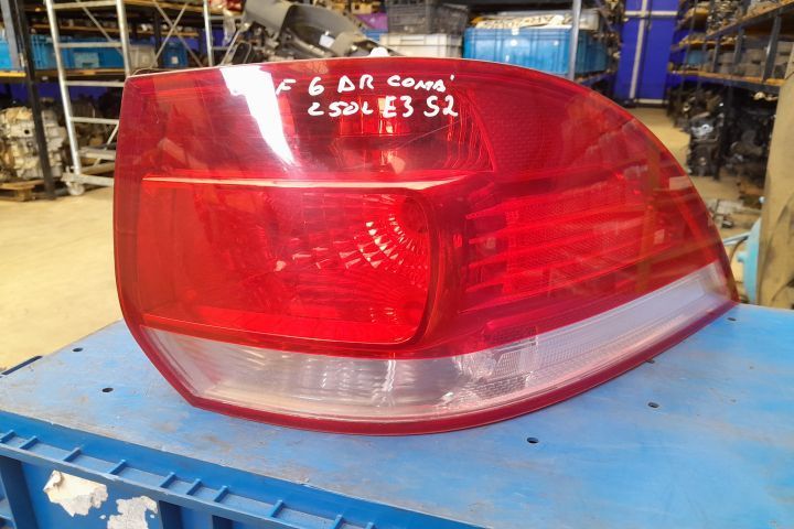 Lampa / Tripla stop dreapta pe aripa COMBI Volkswagen VW Golf 6 [2008