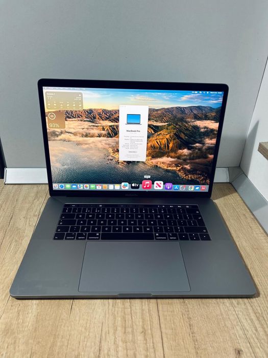 MacBook Pro 15” (2019) i9 / 16GB RAM / Radeon Pro 560X