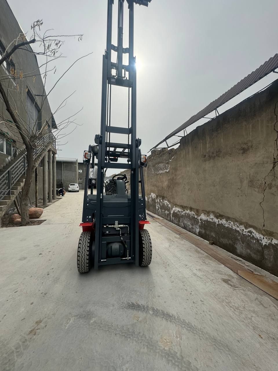 Heli brendidan 2000 kg kara 3m
