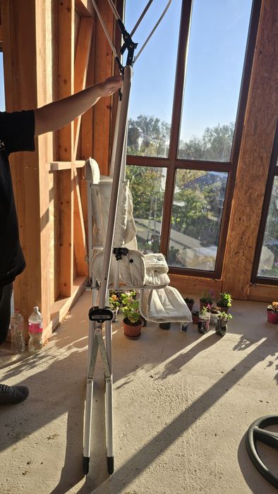 Детска люлка със сенник