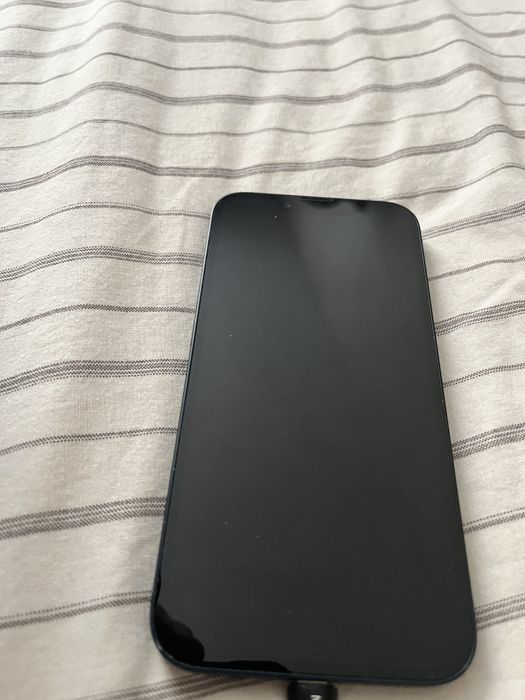Iphone 13 (без кутия)