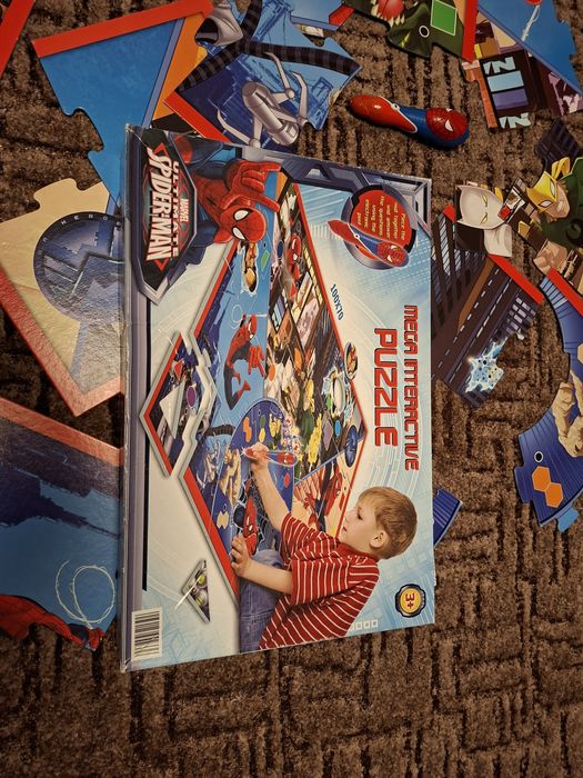 Голям пъзел Спайдърмен