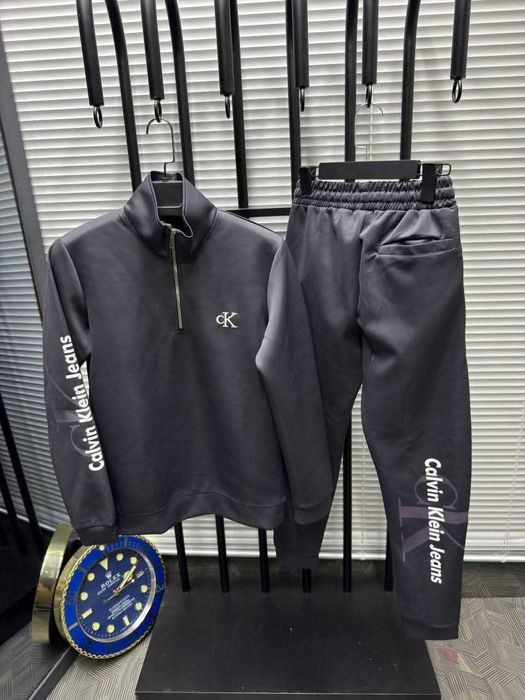 Мъжки екипи две части