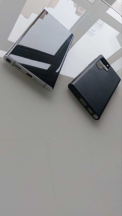 Samsung S22 Ultra 128GB-перфектен