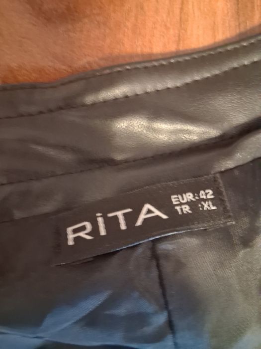 Vesta blanita marimea 42