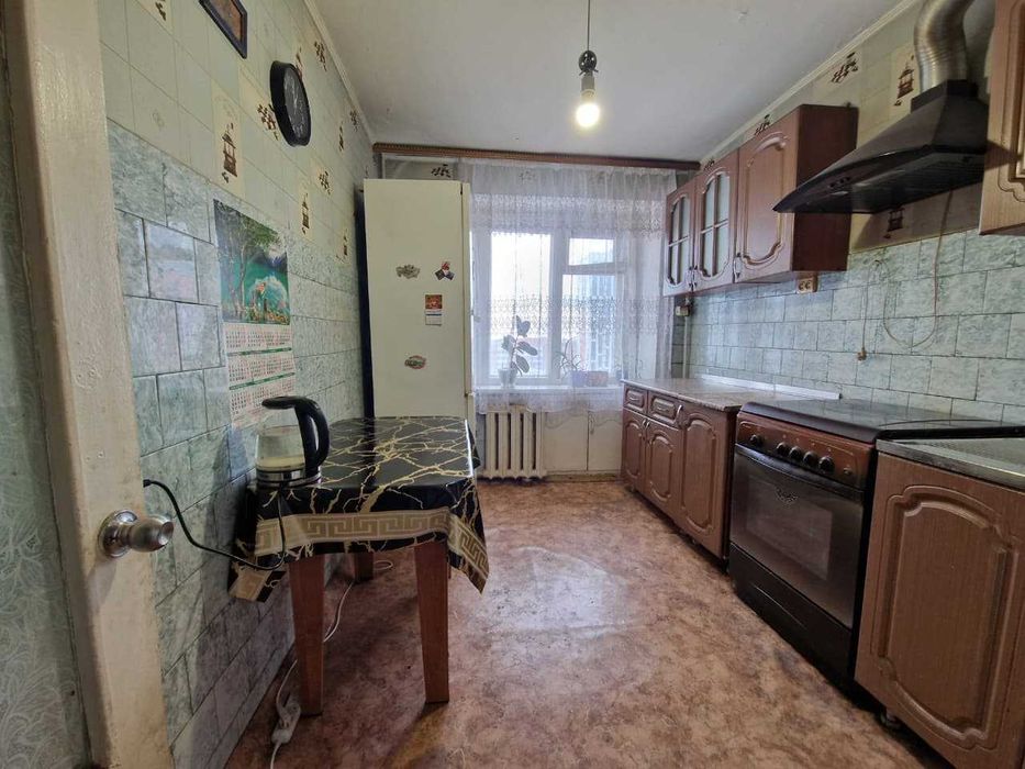 продам 3х комнатная квартира ЦУМ