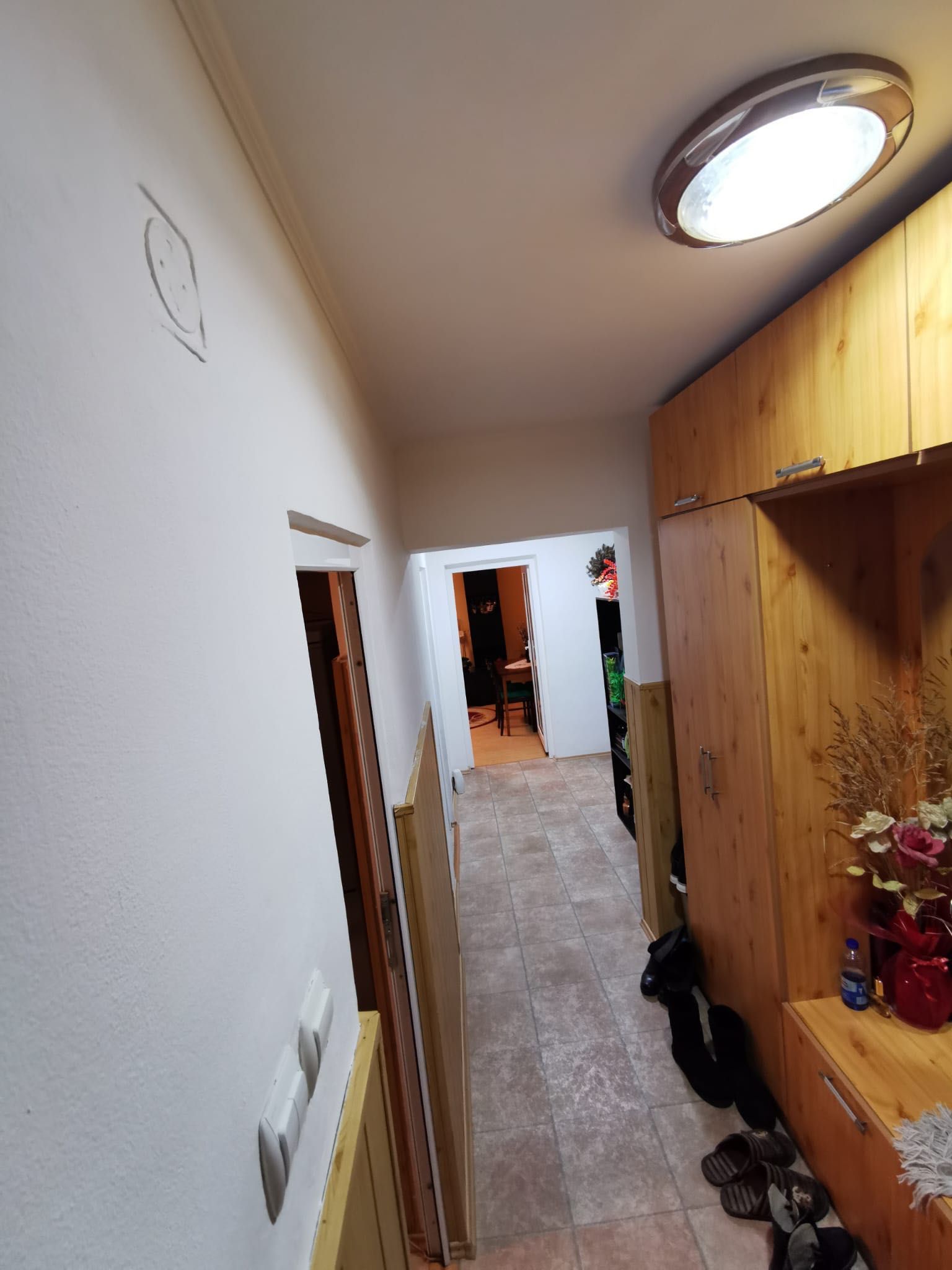 Vand apartament 4 camere decomandat ultracentral Fetesti-Gara