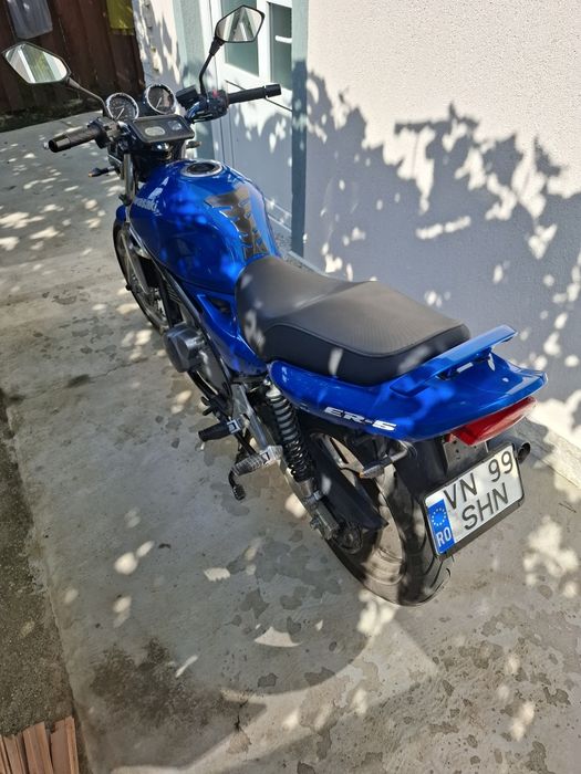 Kawasaki ER-5 2002