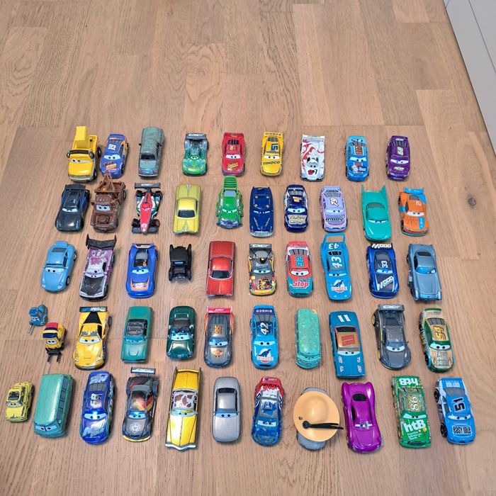 Set masinute Cars