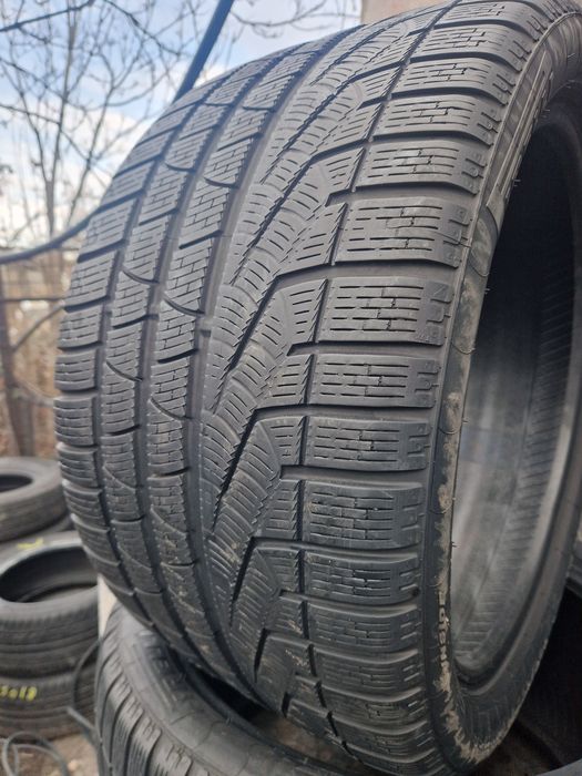 2 Anvelope Pirelli 295 35 R19 M+S