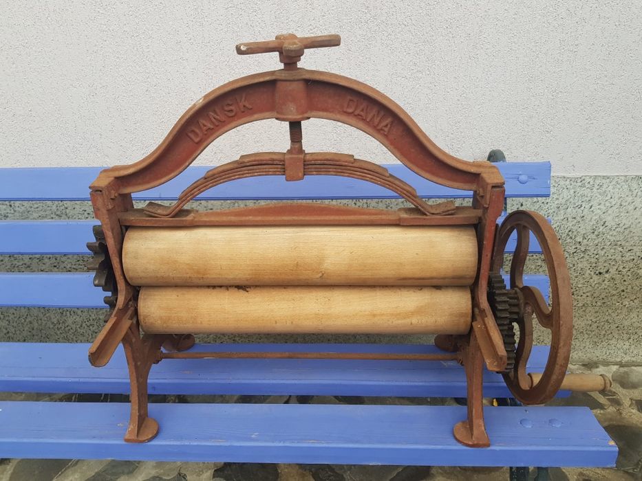 Vand storcator de rufe tip calandru