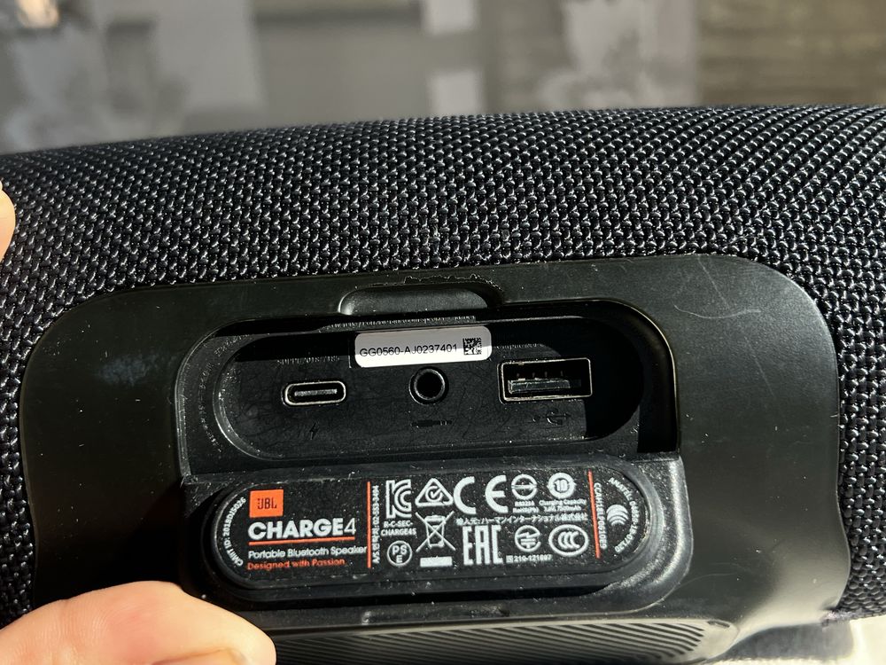 Преносима блутут колонка JBL Charge 4(оригинална)