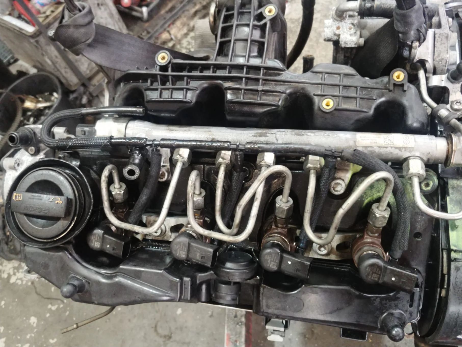 motor 1.6 tdi cay  audi a1 8x a3 8p vw golf 6 polo 6r skoda octavia 2 seat leon vw caddy