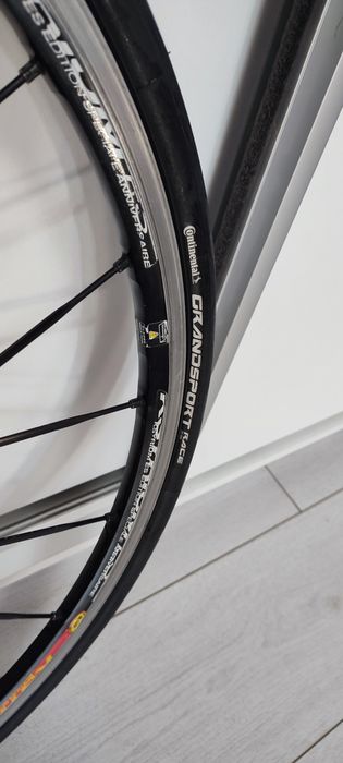 Roată cursiera spate 10-11viteze.