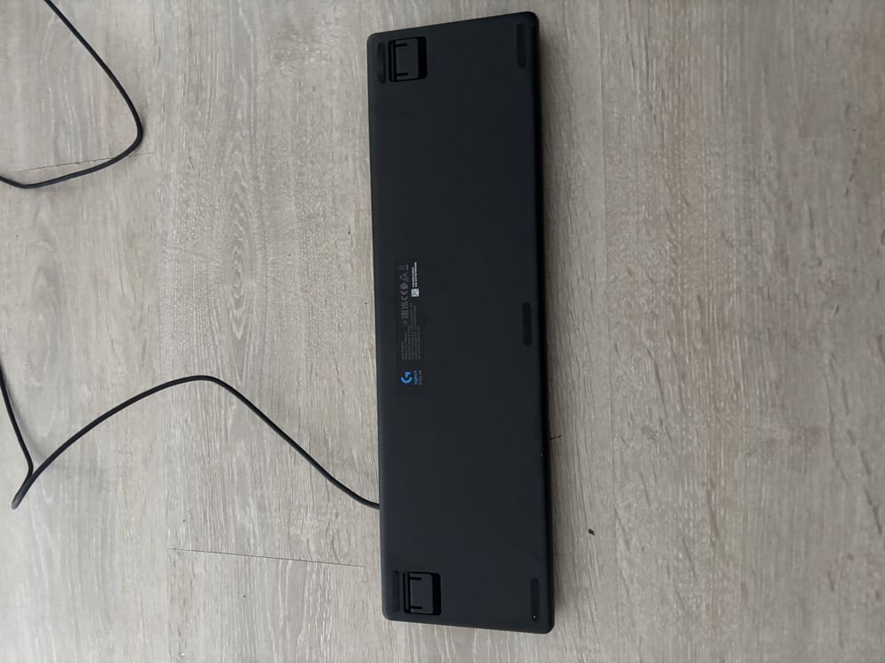 vand tastatura mecanica si mouse gaming
