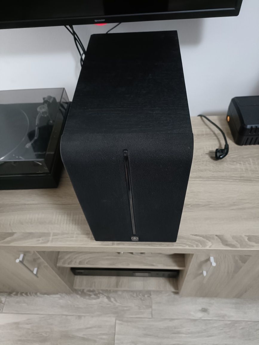 Yamaha SW P 270, subwoofer activ perfect funcțional, bas foarte bun!