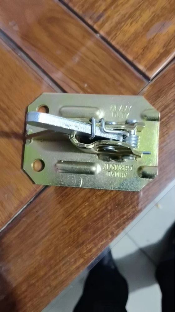 Зажим для опалубки