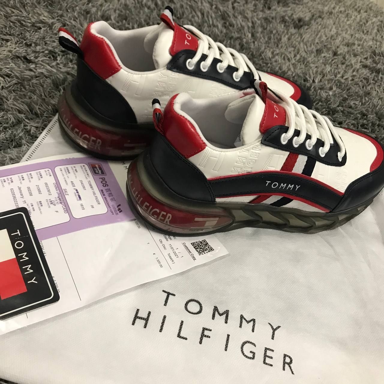 Adidași Tommy Hilfiger new model