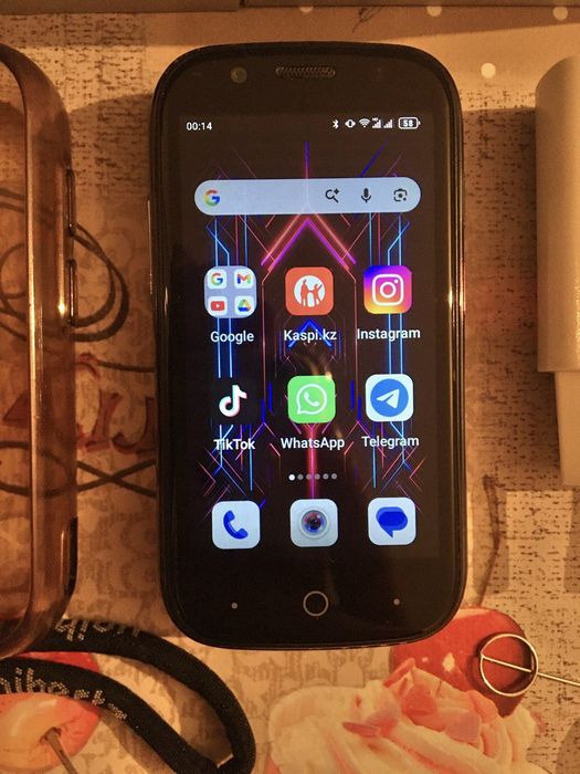 Мини-смартфон Unihertz Jelly Star (3)