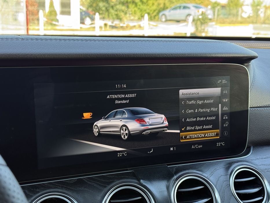 Mercedes-Benz E-Class E220d, 194cp, 9g Tronic, Camere 360,Bord digital