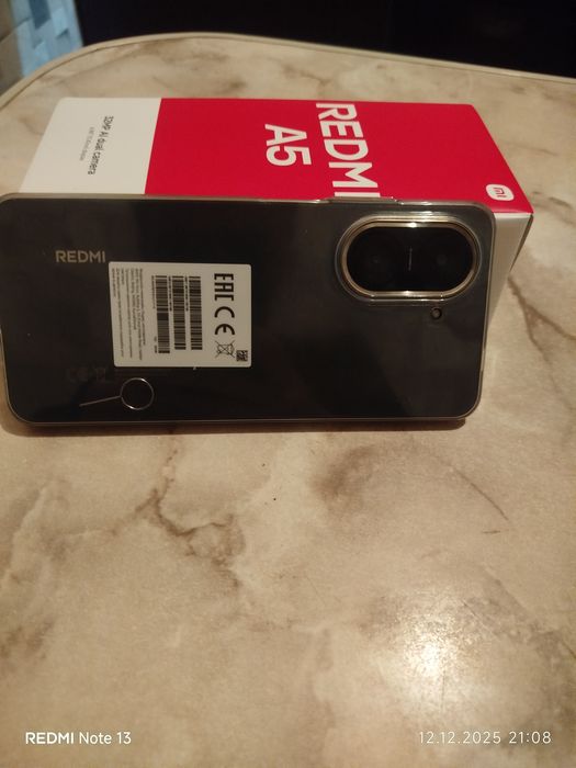 Срочно продам телефон , в отличном состоянии.Телефону около месяца