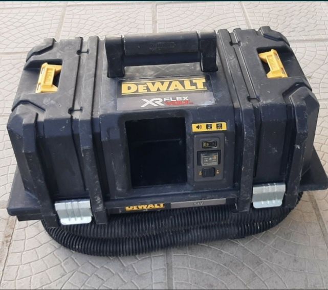 Прахосмукачка акумулаторена 54v DeWalt DCV 586