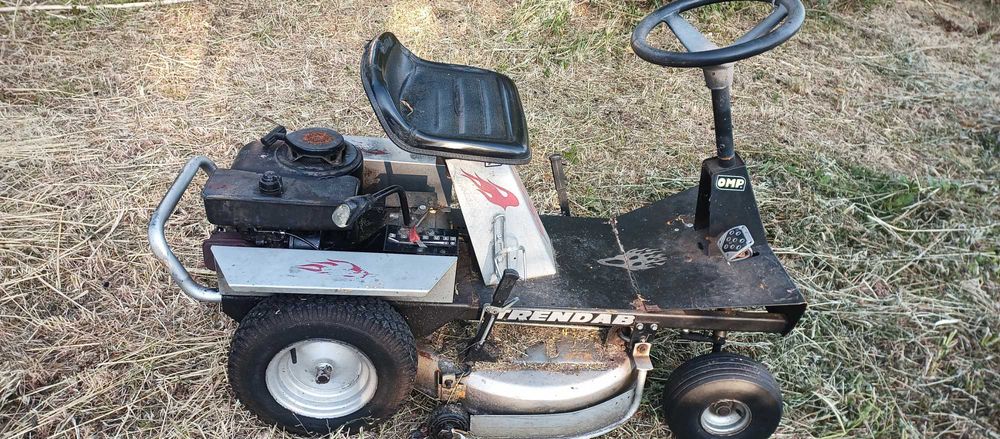 Тракторна косачка за трева