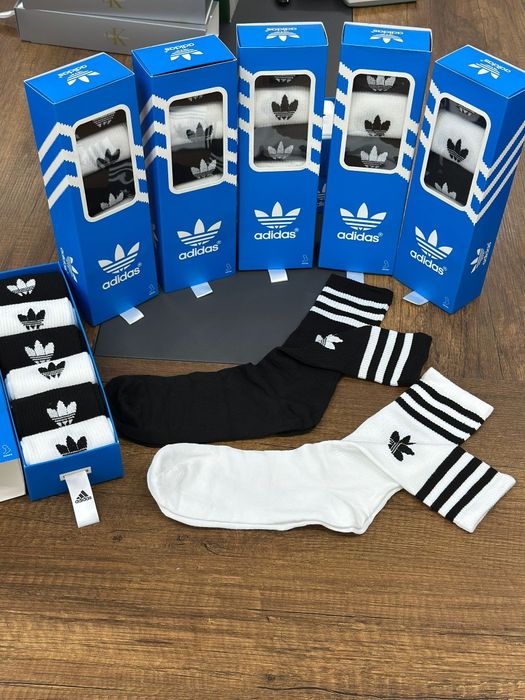 На едро и дребно.Луксозни безшевни ароматизирани чорапи в кутия по 6бр