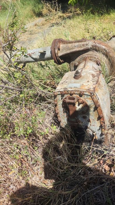 Плуг 4 тела за голям теактор, помпа марица 45 навесна