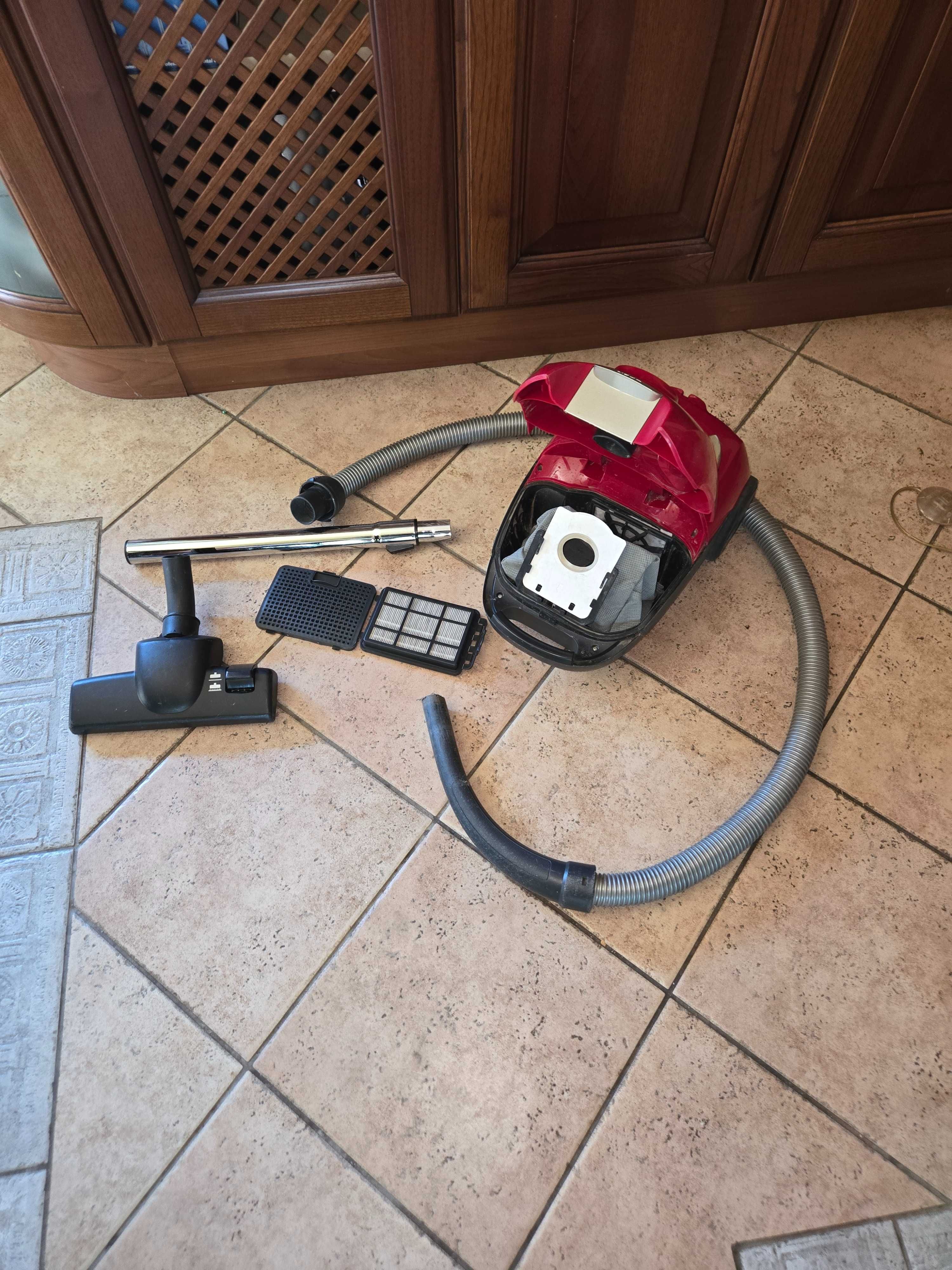Прахосмукачка Electrolux EasyGO