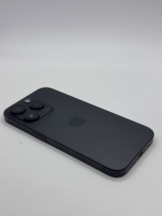 Magazin vinde iphone 15 pro 128gb 95% garantie grad B