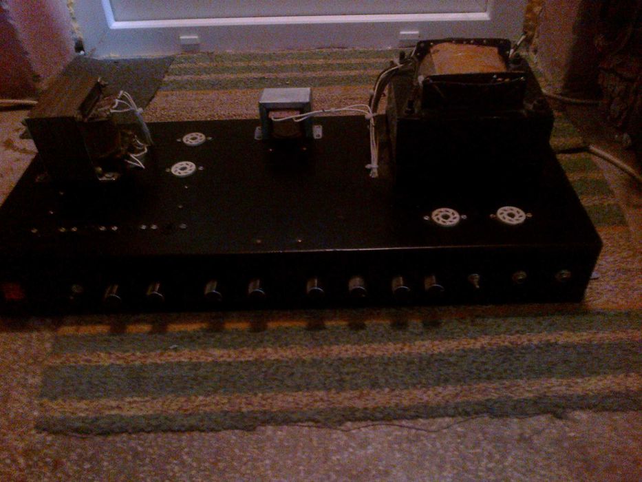 statie tuburi electronice, amplificator lampi ecc83 el34 clona Marshal