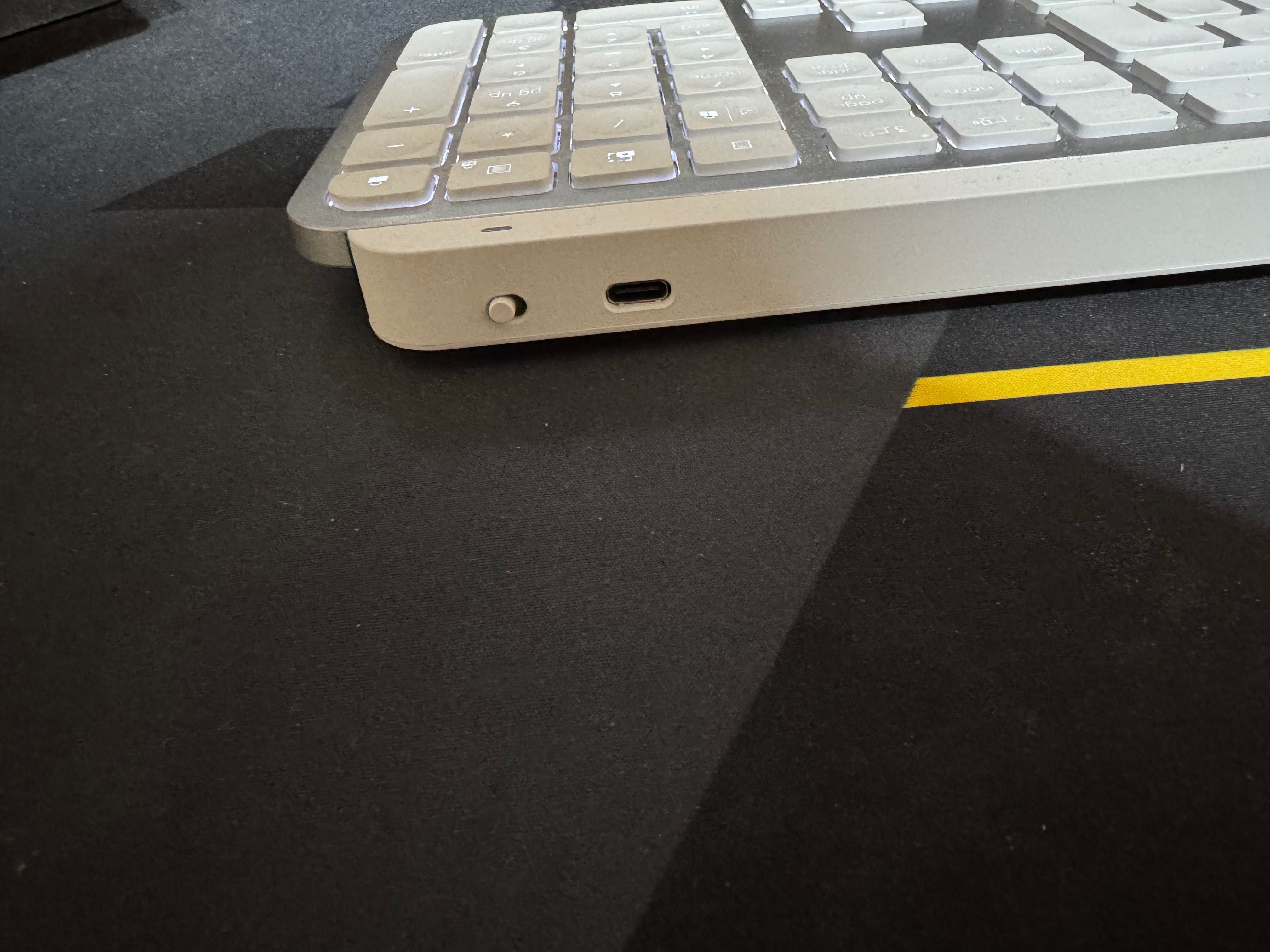 Logitech MX Keys S, Отлично Състояние, Бяла