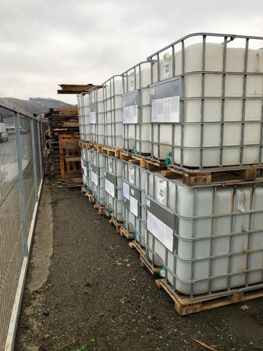 Vând bazine IBC 1000 litrii